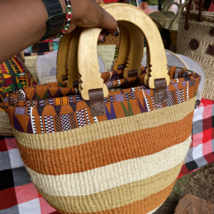 Size 10 Sisal Kiondo with fabric binding and wooden handles