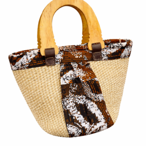 Size 10 sisal handbag with wooden fabrics and beautiful fabric on the sides
